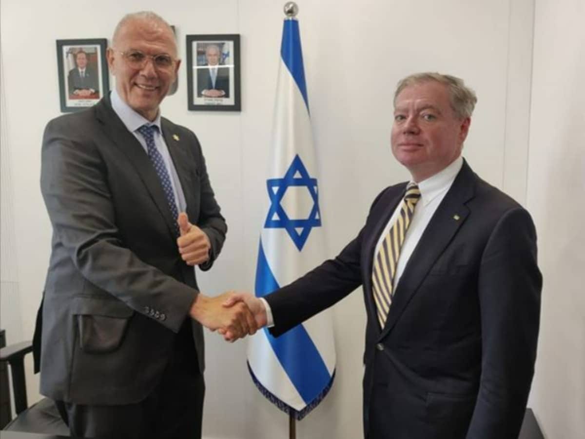 Состоялись переговоры посла Украины в Израиле Корнийчука и генерального директора канцелярии Натаньяху Йосси Шелли