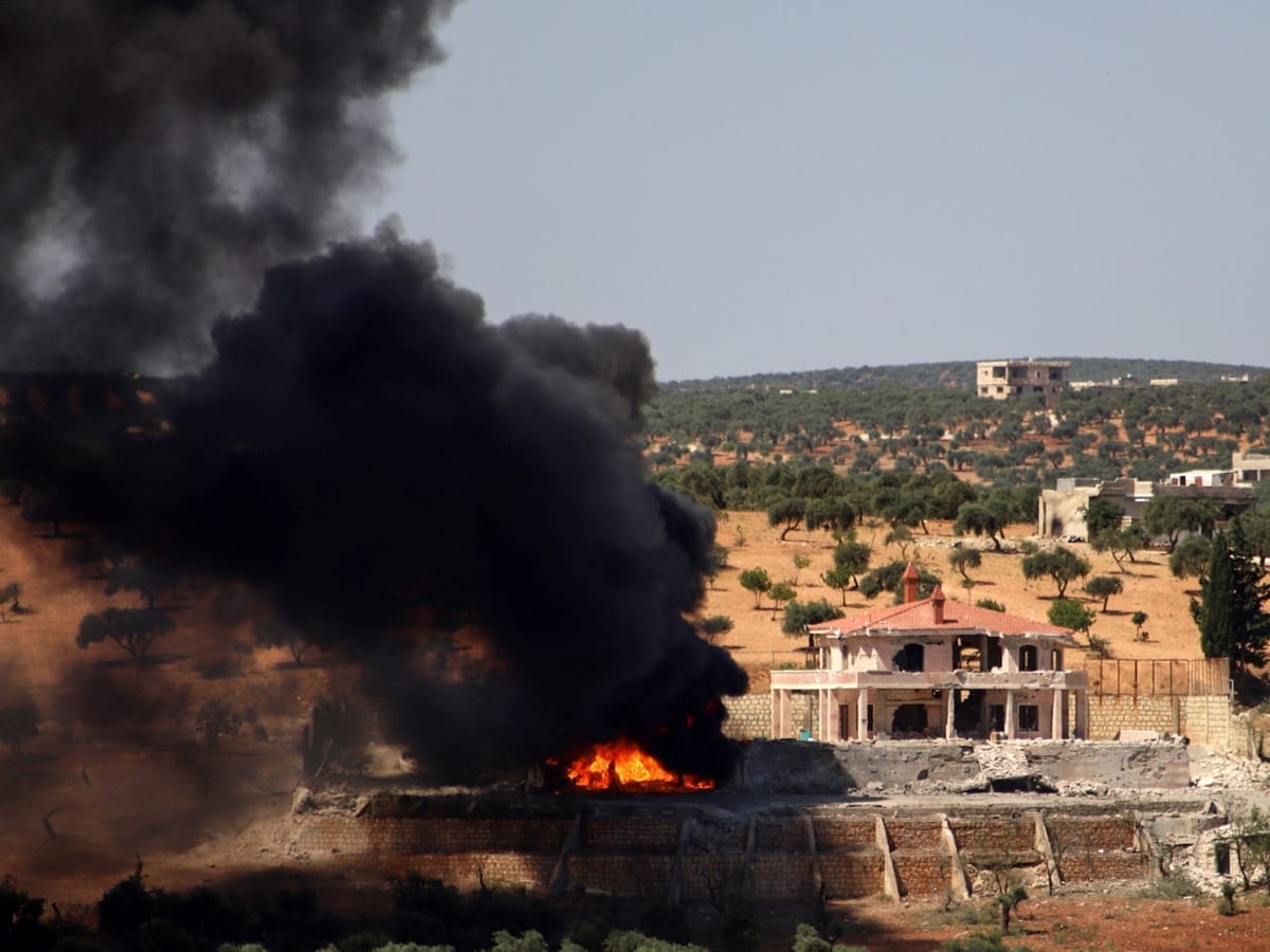 Российские силы в Сирии разбомбили продовольственный рынок - погибо не менее 11 человек