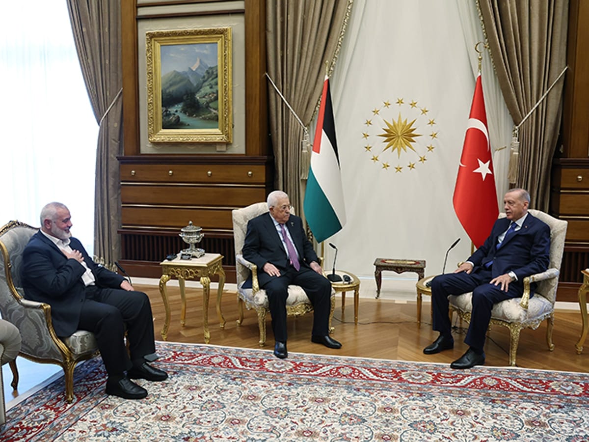 Эрдоган провел историческую встречу между враждующими палестинскими лидерами
