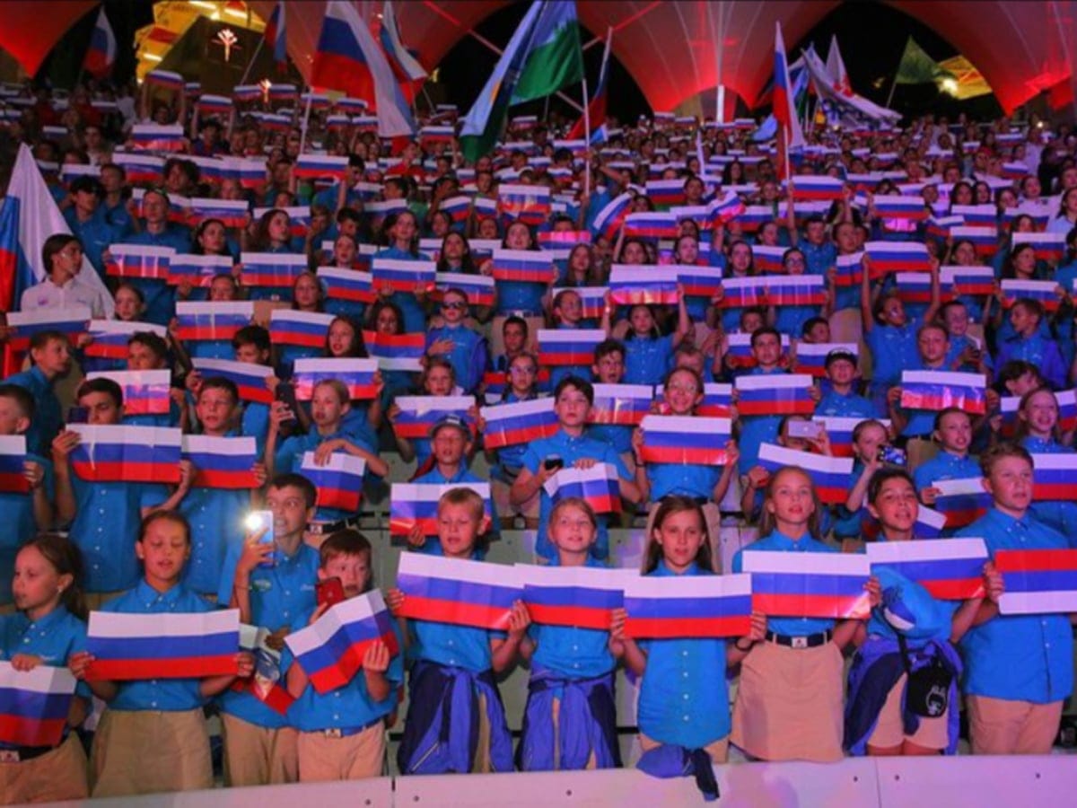 Z-обработка: ТАСС заявило об отдыхающих в Крыму в "Артеке" детях из Израиля, в числе детей из других 52 стран