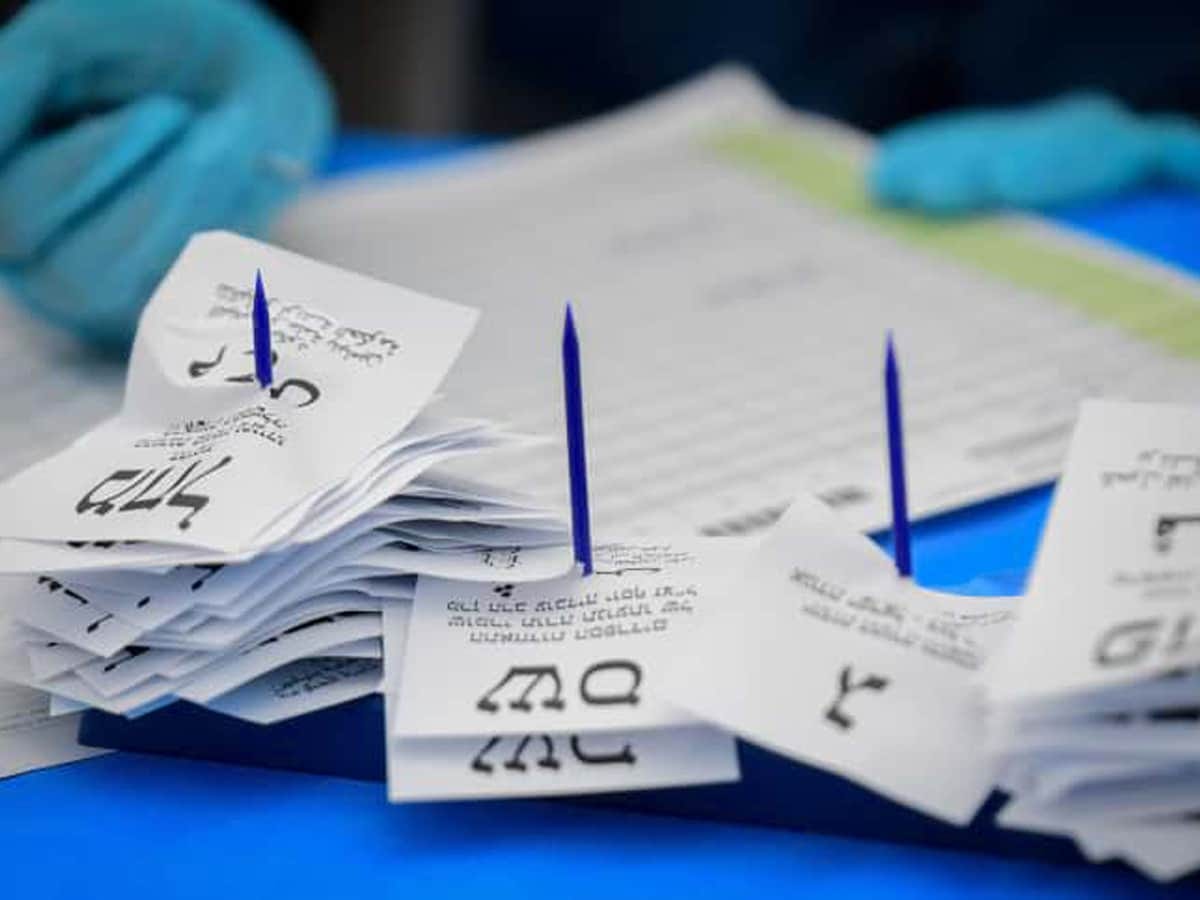 Чем позже репатриант прибыл в Израиль, тем с меньшей вероятностью он голосует за НДИ и "Ликуд" и с большей вероятностью голосует за "Еш Атид" - опрос NEWSru.co.il