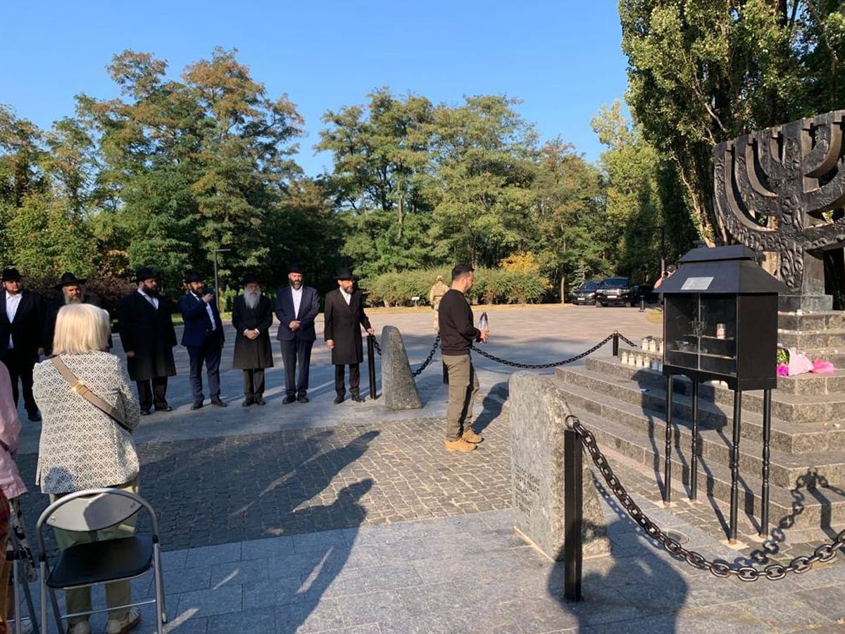 Новости Израиля 29 сентября 2023 В Украине 29 сентября 2023 отмечают "День памяти жертв Бабьего Яра" - Президент Украины, вместе с Праведниками народов мира и раввинами из городов Украины почтил память жертв Холокоста