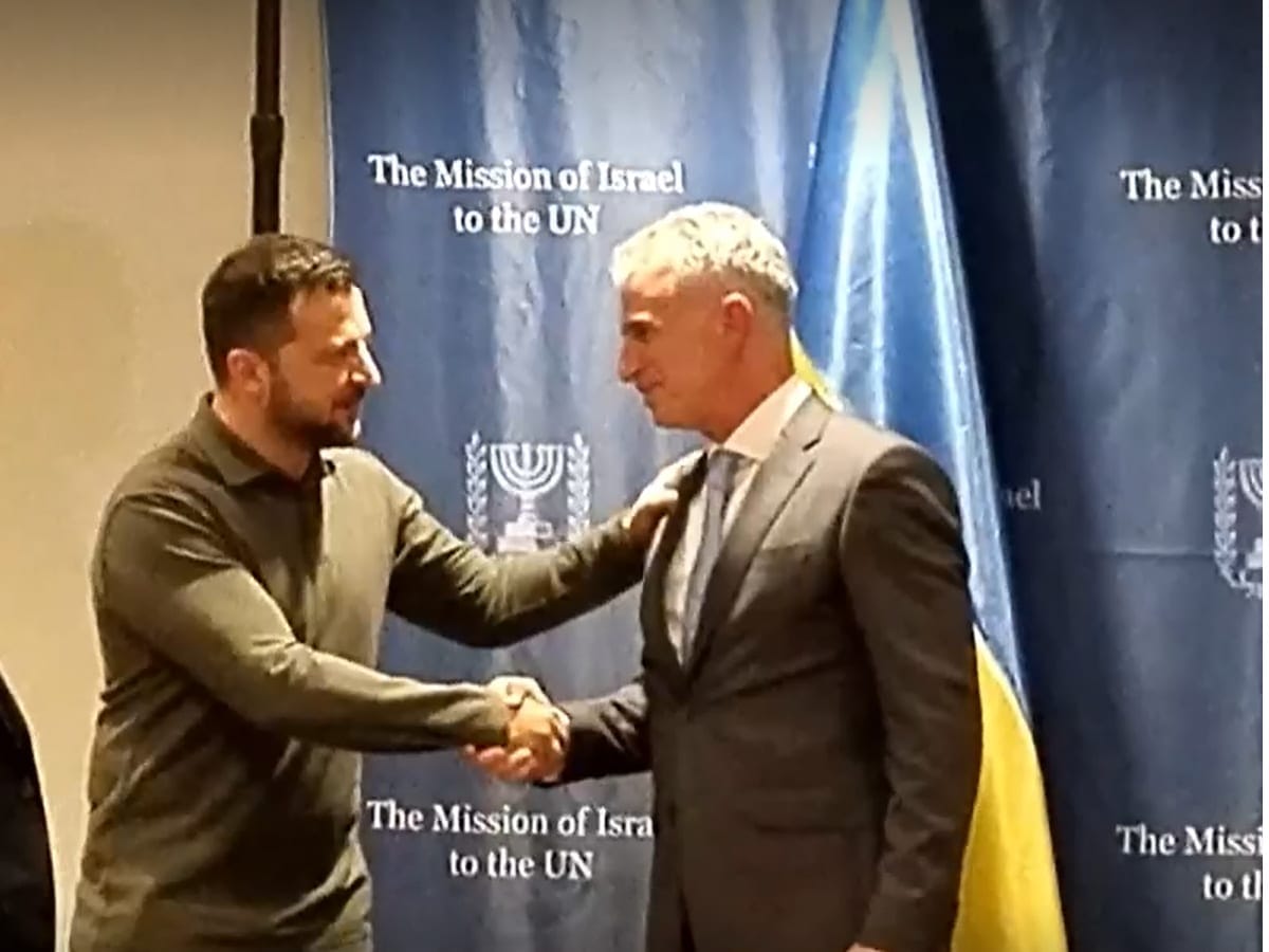 Новости Израиля 29 сентября 2023 Получится ли у Ирана передать России баллистические ракеты или почему так тепло обнимались Зеленский с главой "Моссада" - мнение