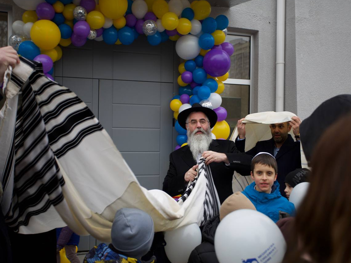 Новости Израиля В охваченной войной Украине в Одессе открыл свои двери новый лицей «Хабад» - еврейская община в Одессе укрепляется и развивается