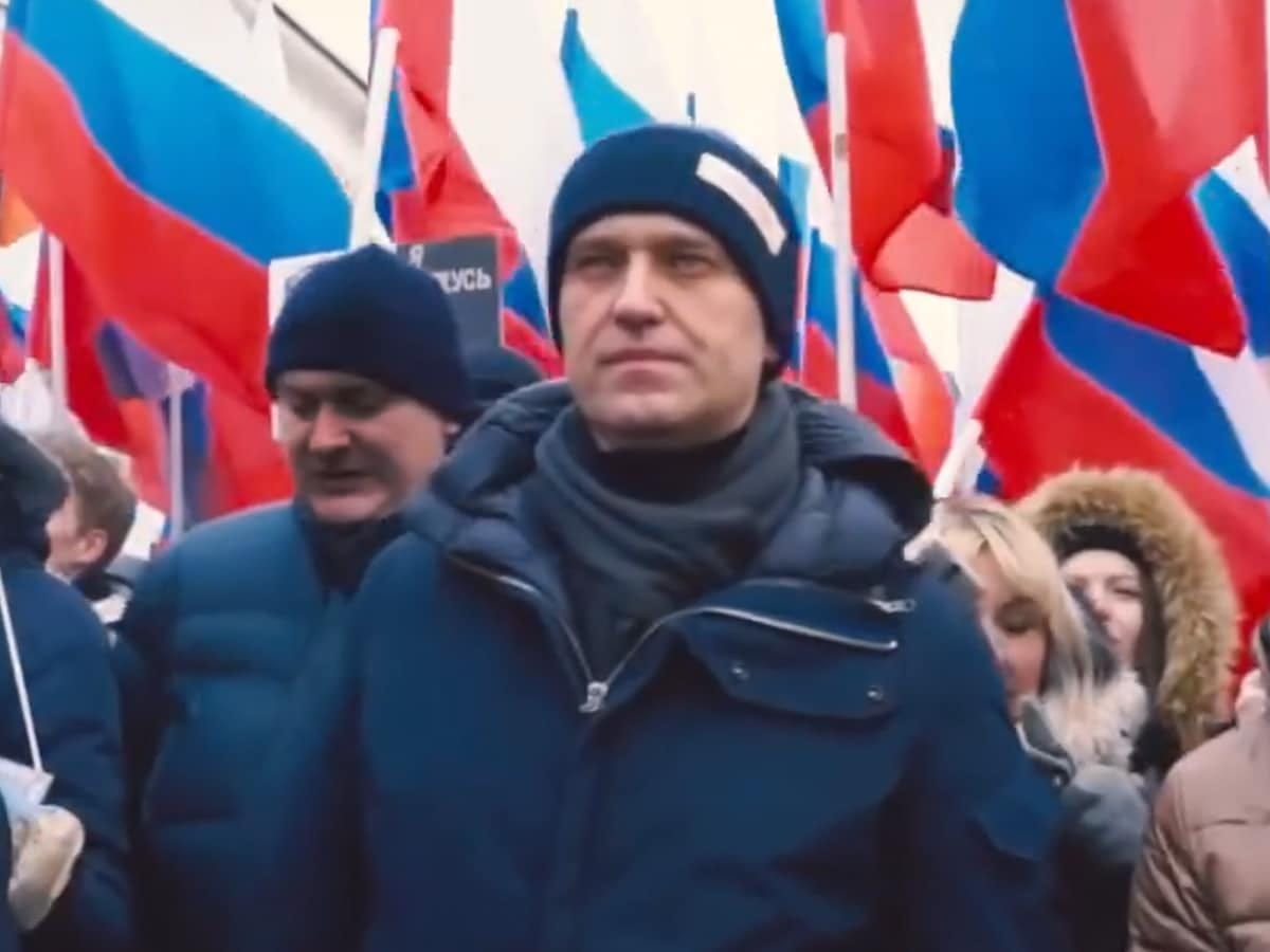 В Москве прощаются с Алексеем Навальным... - это последний митинг в путинской России