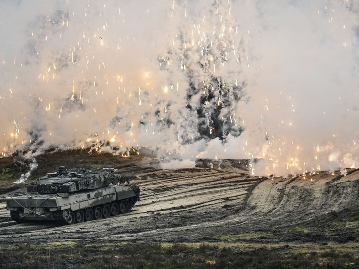 Иран, КНДР и Китай получают от России военную помощь: какое захваченное оружие и технологии РФ передает "оси зла" - Вusinessinsider