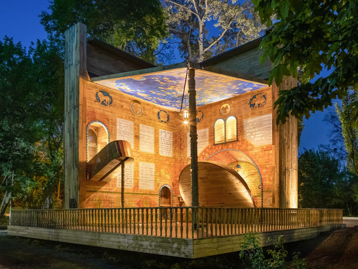 Раскрыта тайна изображений на синагоге «Место для размышлений» в Бабьем Яру (Киев, Украина)